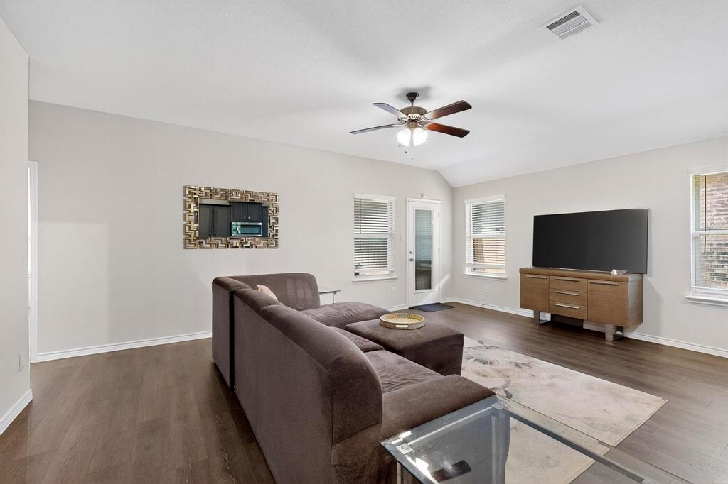 763 Fort Lane