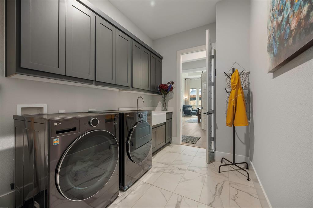 Lexington Parks Ph Four - Residential Lease