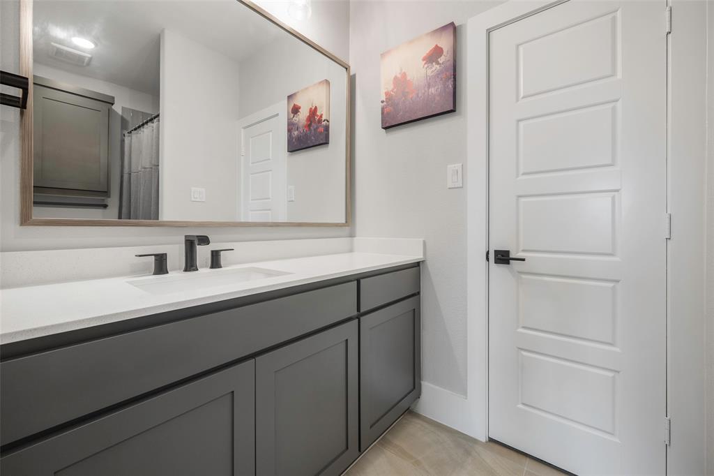 Lexington Parks Ph Four - Residential Lease