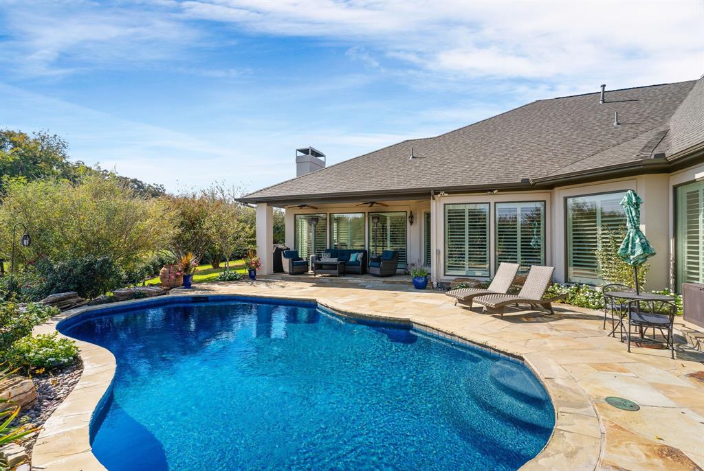 1120 Twin Oaks Drive