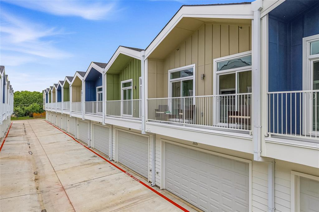 2925 Spruce Valley Lane 405