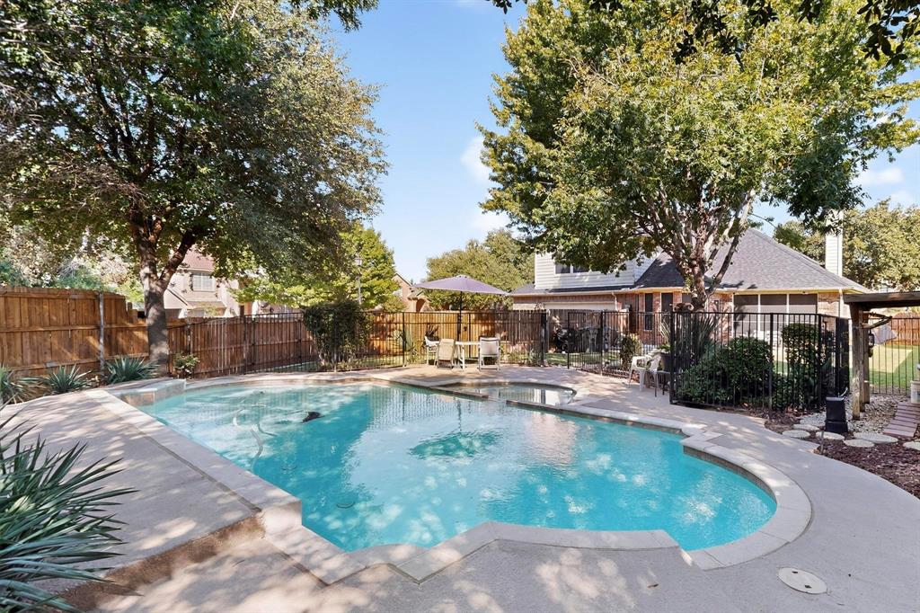Wimbledon On The Creek - Residential
