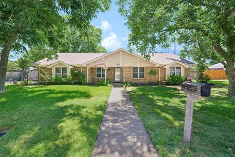 Photo of 1608 Wade Drive, Bedford, TX 76022 (MLS # 21303037)