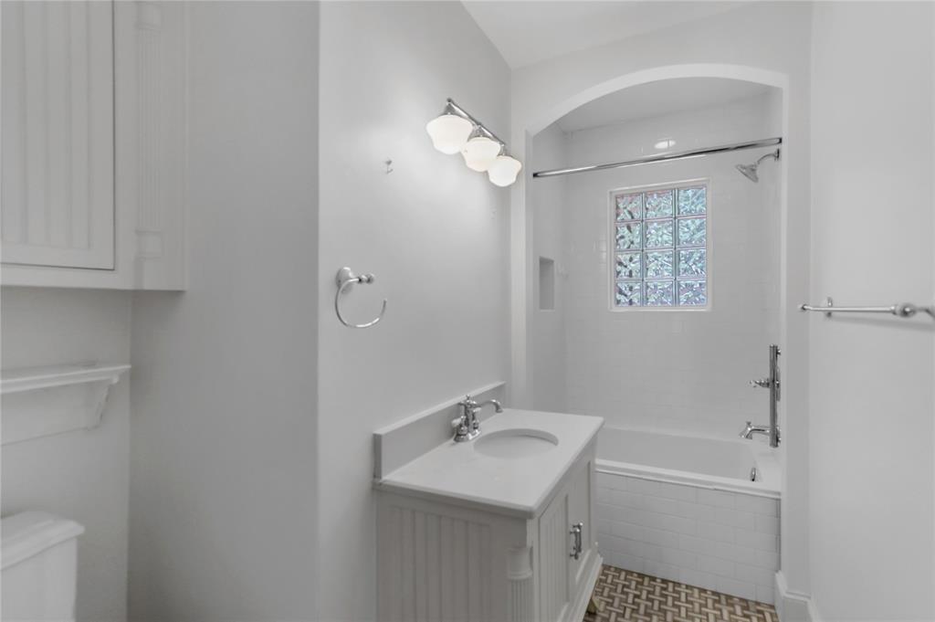 Munger Place - Residential