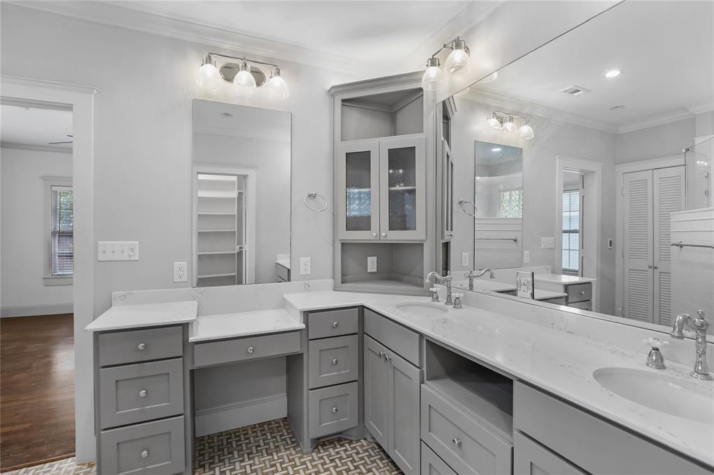 Munger Place - Residential