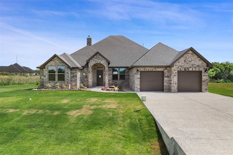 2404 Dartford Drive Crowley TX 76036