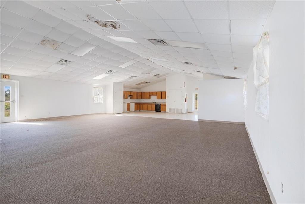 na - Commercial Sale