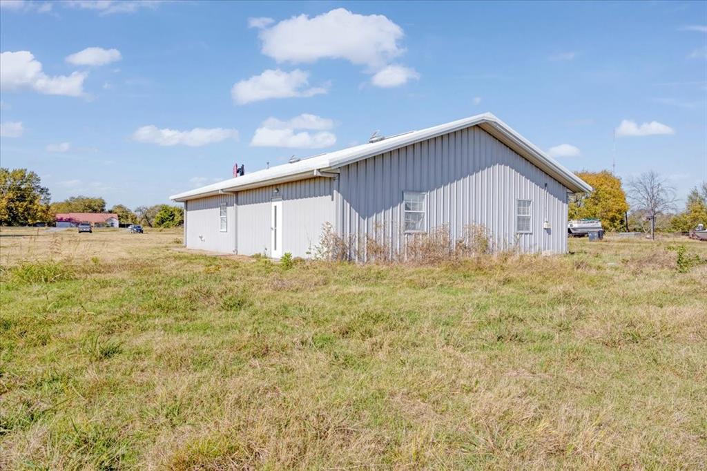 na - Commercial Sale