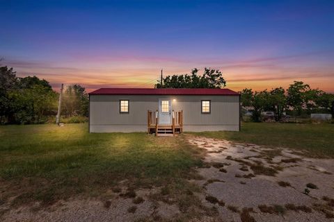 Photo of 1657 E 2nd Street, Cleburne, TX 76031 (MLS # 21307945)