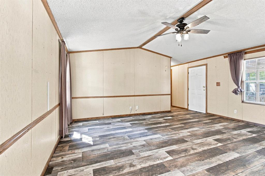7302 Oak View