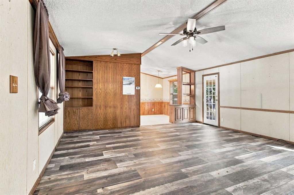 7302 Oak View