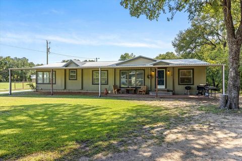 901 Coke Court Granbury TX 76048