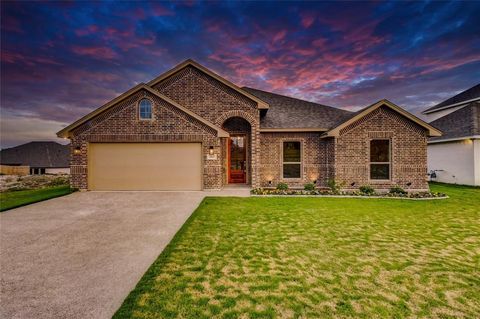 A home in Benbrook