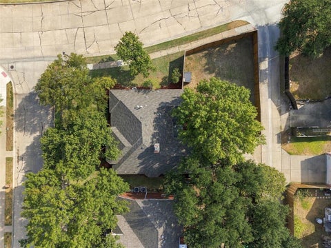 Tiny photo for 2801 Buena Vista Court, Carrollton, TX 75007 (MLS # 21395217)