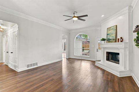 Tiny photo for 2801 Buena Vista Court, Carrollton, TX 75007 (MLS # 21395217)
