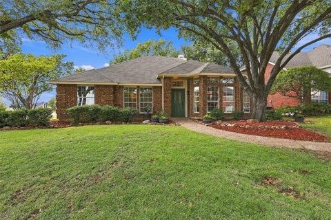 Tiny photo for 2801 Buena Vista Court, Carrollton, TX 75007 (MLS # 21395217)