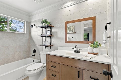 Tiny photo for 2801 Buena Vista Court, Carrollton, TX 75007 (MLS # 21395217)