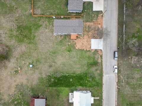 A home in Mineral Wells