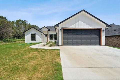 A home in Granbury