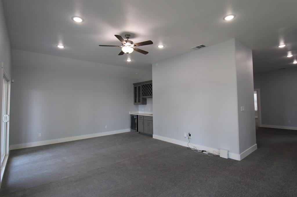 Roosevelt Manor 1st Inst - Residential Lease