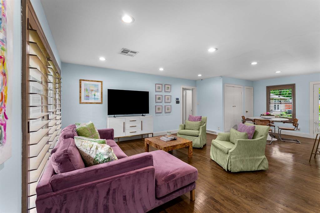 739 Kirkwood Drive