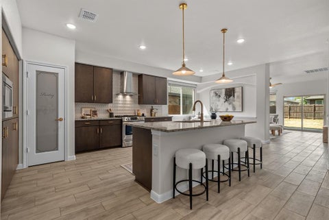 Photo of 1112 Goldenrod Drive, Godley, TX 76044 (MLS # 21384414)