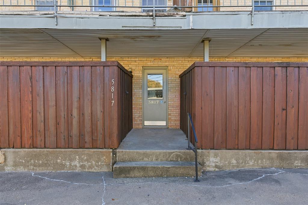 Sandhurst Plaza Condo - Residential