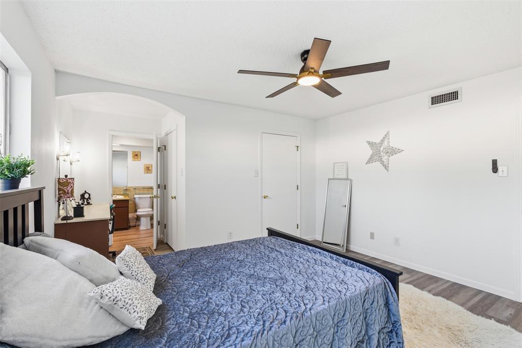 Sandhurst Plaza Condo - Residential