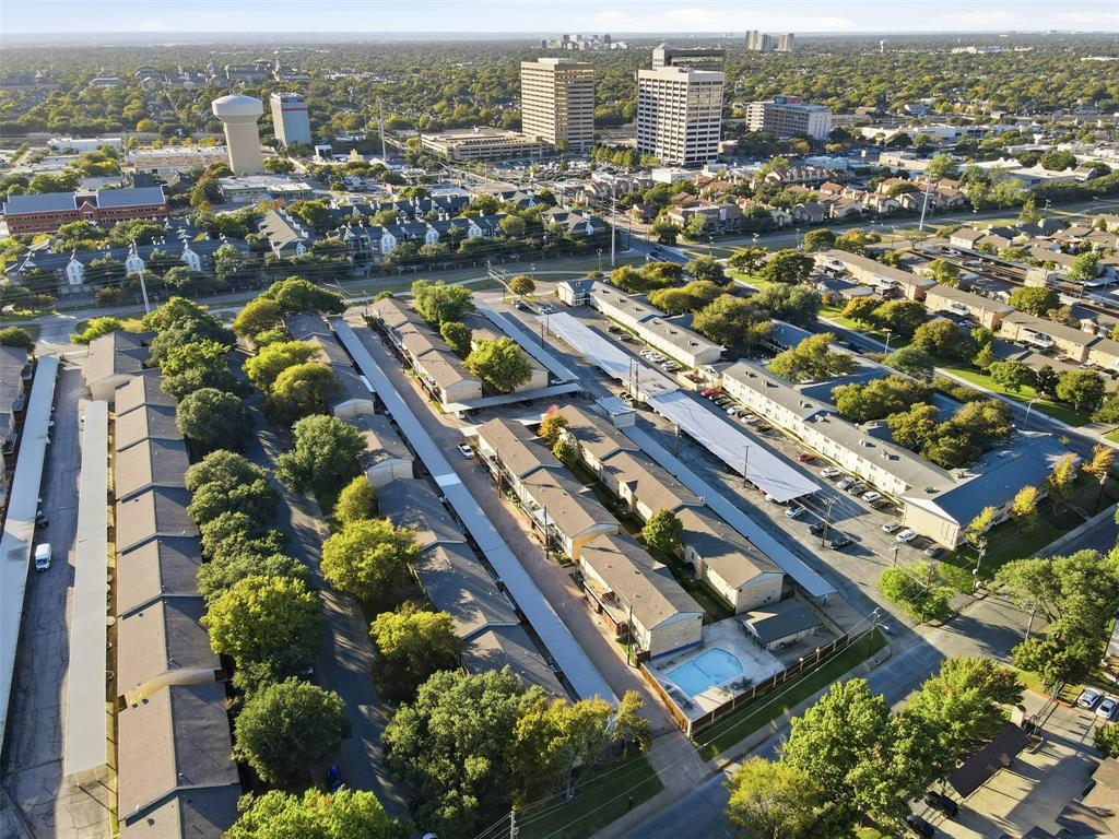 Sandhurst Plaza Condo - Residential