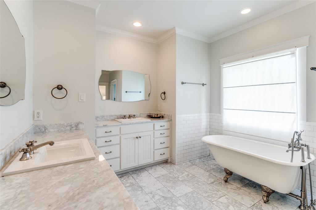 Briarwood 02 Instl - Residential