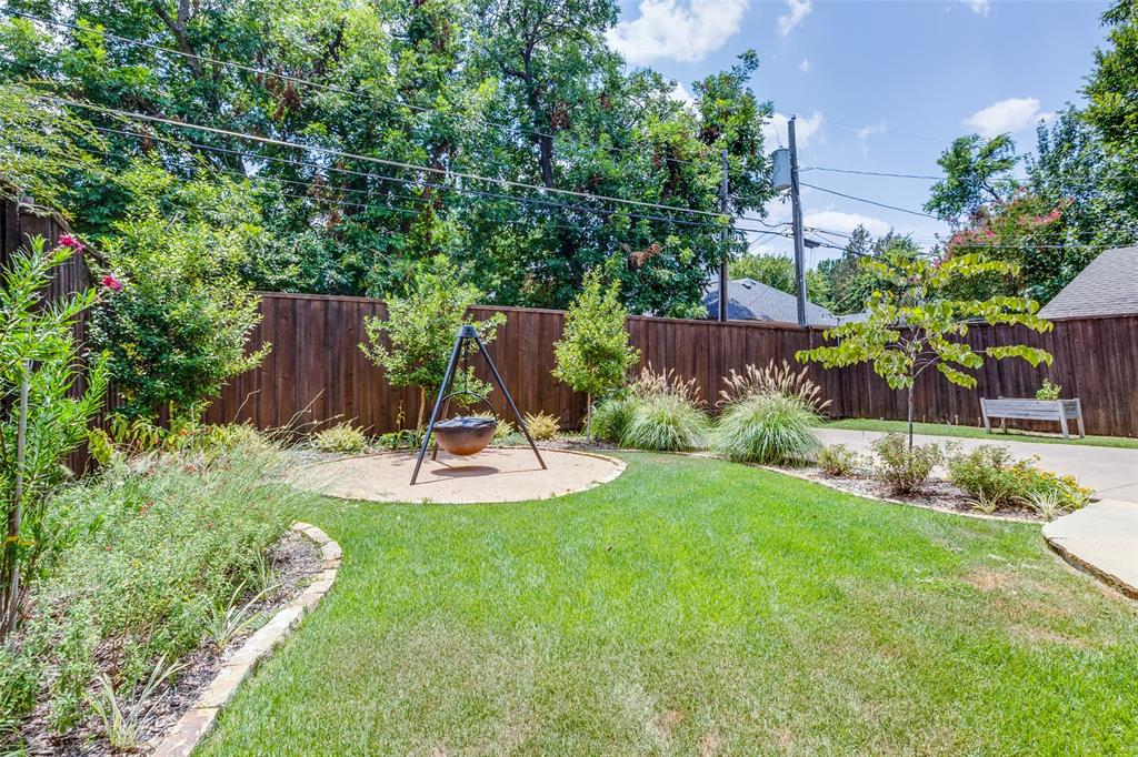 Briarwood 02 Instl - Residential