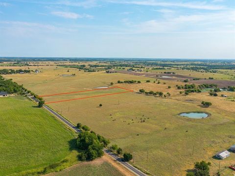 Photo of TBD Lot 6R Valek Road, Ennis, TX 75119 (MLS # 21252500)