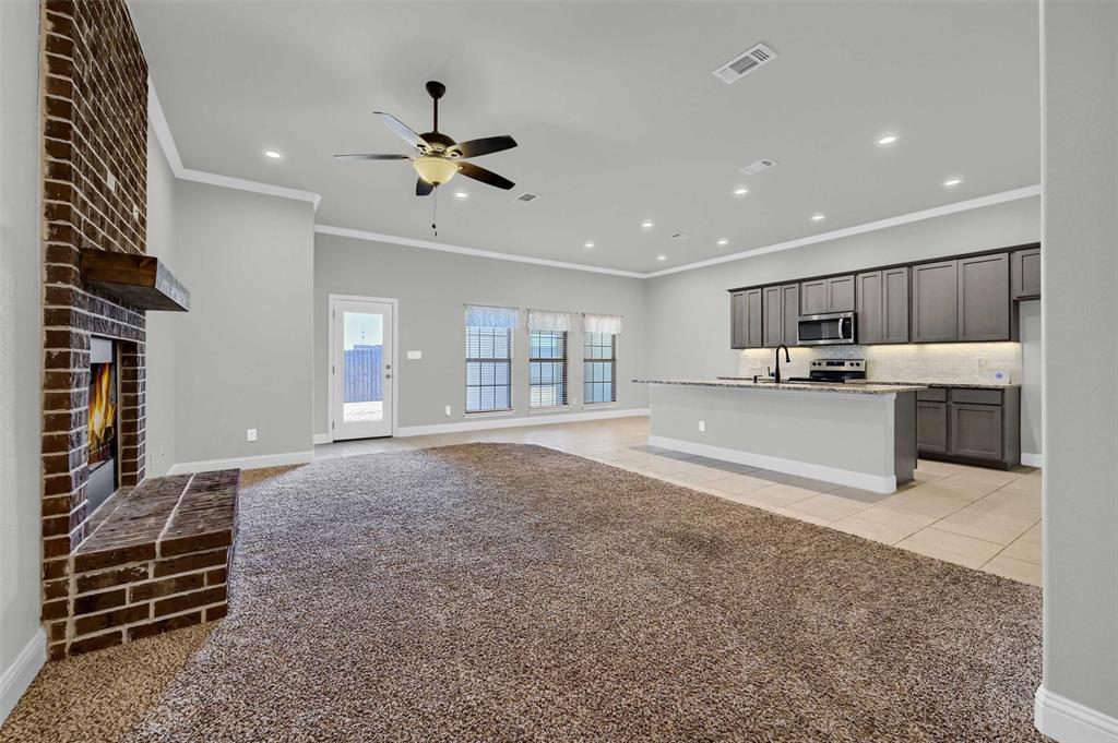 2401 Southridge Lane