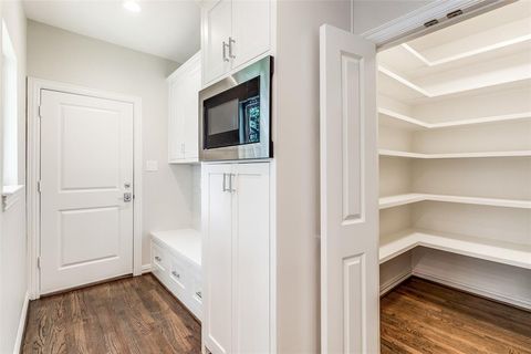 Tiny photo for 7018 Northwood Rd, Dallas, TX 75225 (MLS # 21086418)