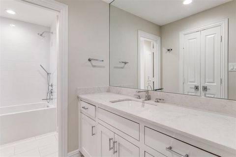 Tiny photo for 7018 Northwood Rd, Dallas, TX 75225 (MLS # 21086418)