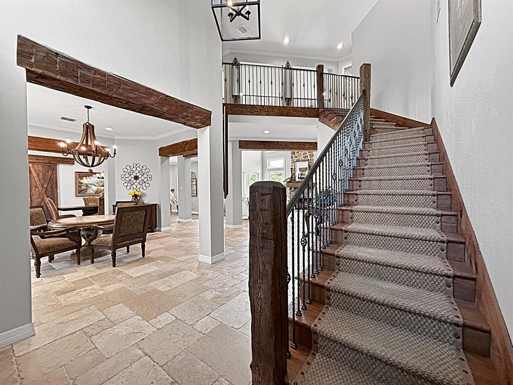 909 Higginbotham Lane