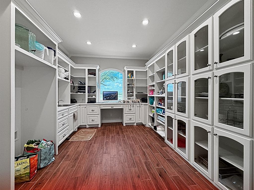 Mccoy G - Residential