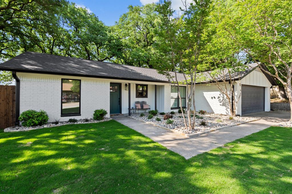 103 Camelot Drive