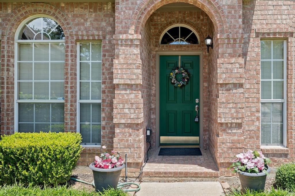 633 Ashwood Drive