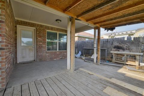 A home in Sansom Park