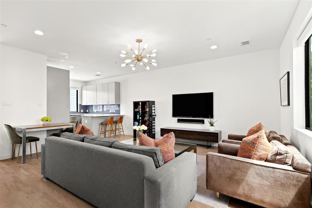 Bryan Heights Condos Ph 1 Bldg 1 - Residential