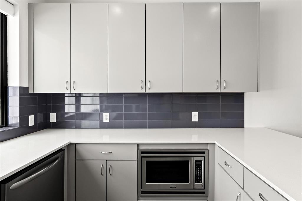 Bryan Heights Condos Ph 1 Bldg 1 - Residential