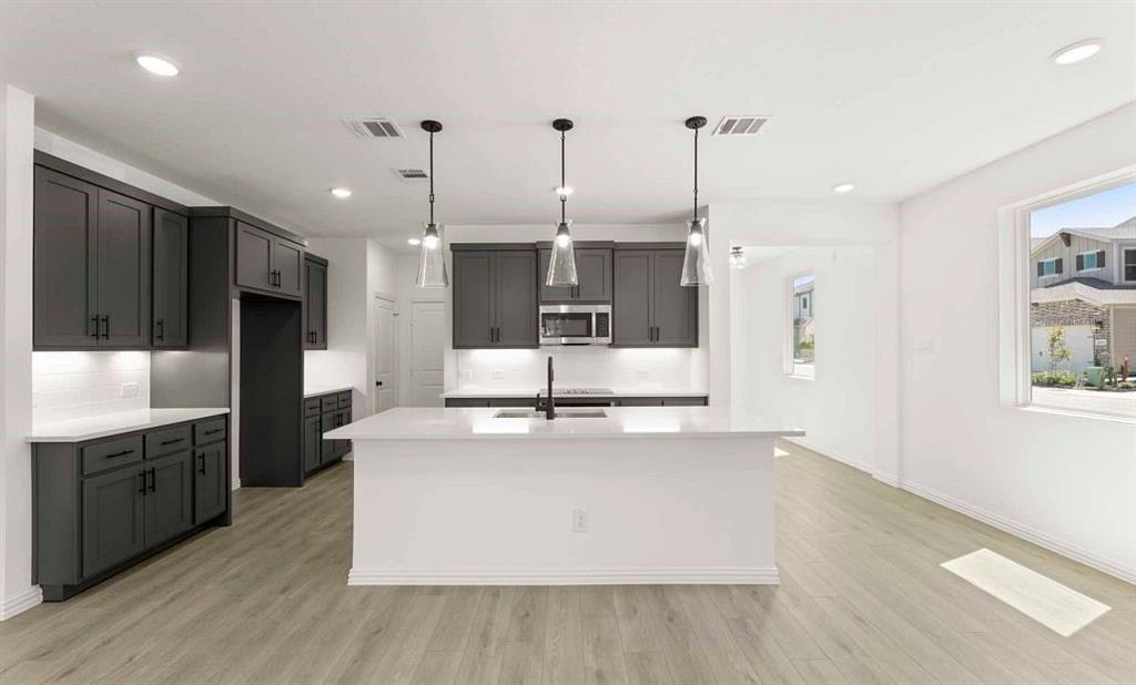 6927 Mission Tejas Drive