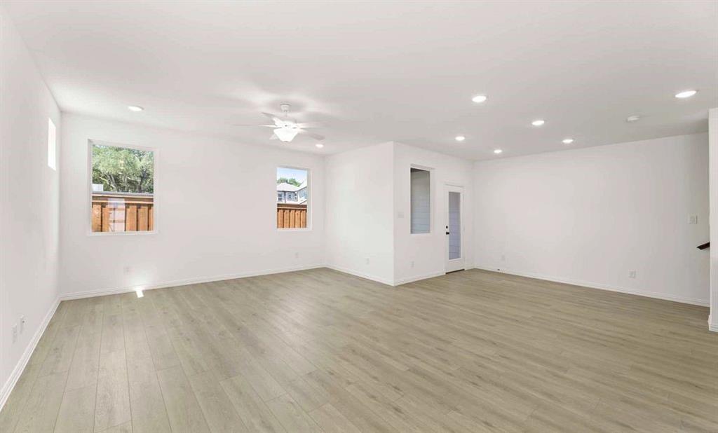 6927 Mission Tejas Drive