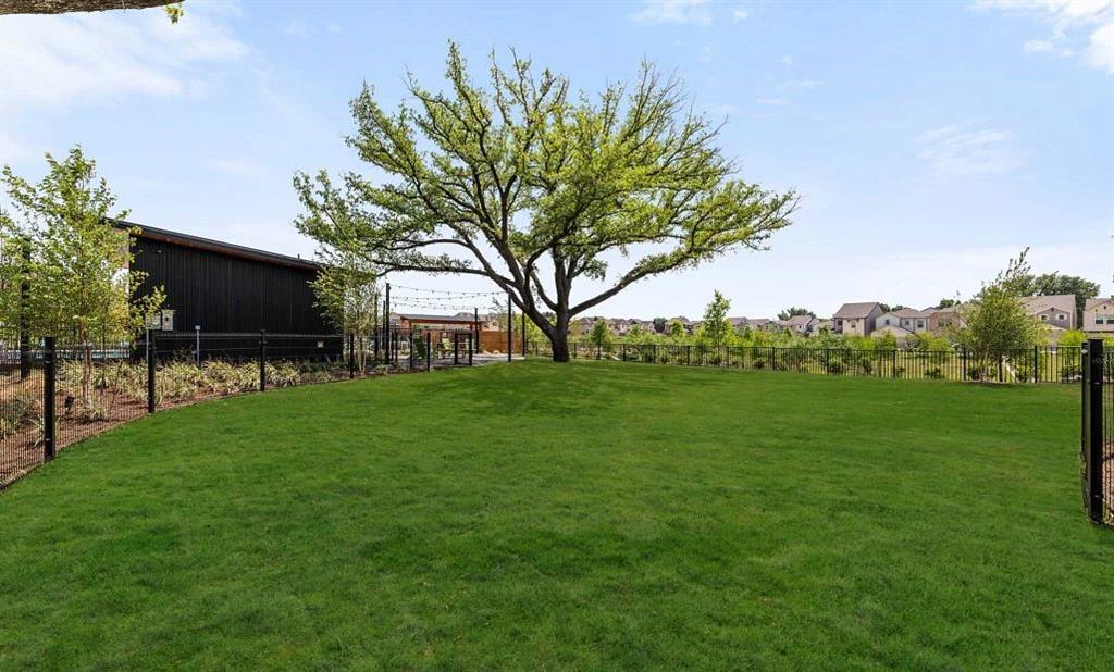 Sereno Oaks at Buckner Terrace - Residential