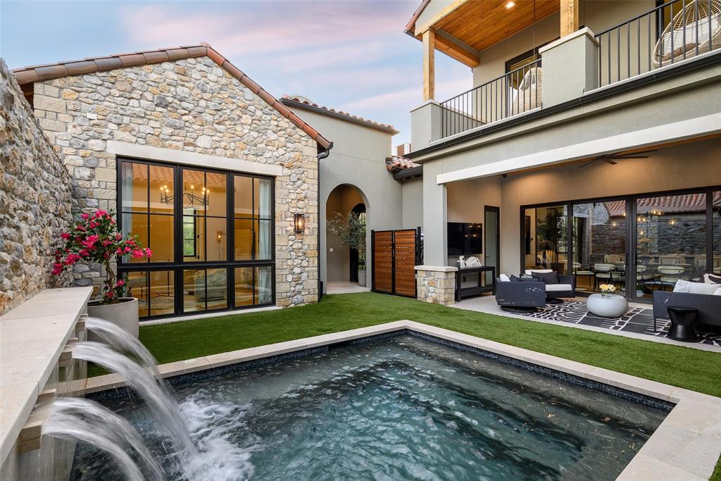 44 Cardona Drive