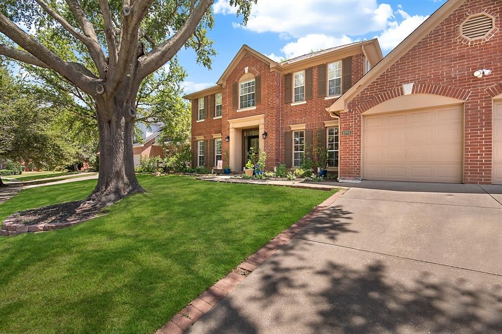 1086 Woodbriar Drive