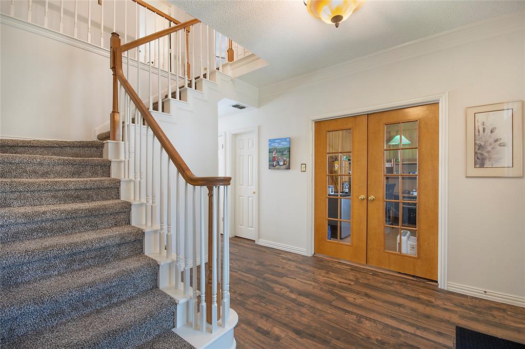 1086 Woodbriar Drive