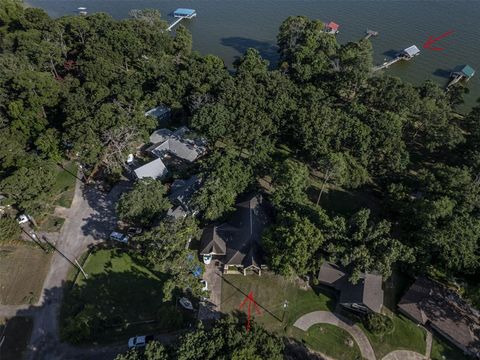 A home in West Tawakoni