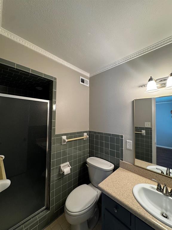 Williamsburg 01 Condo - Residential Lease